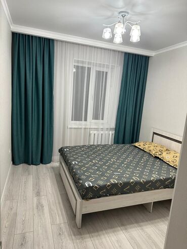 Посуточная аренда квартир: 3 комнаты, Постельное белье, Кондиционер, Парковка — 3