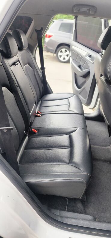 Roewe: Roewe RX5: 2017 г., 0.1 л, Вариатор, Электромобиль, Кроссовер — 9