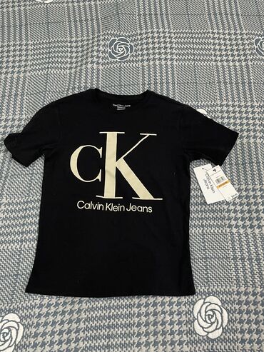 ич кийимлар фото: Футболка, Классикалык модель, АКШ, Calvin Klein, Пахта, Жаңы, XS (EU 34)
