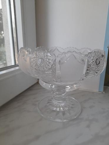 Şüşə ayaqlı qablar dəsti - Material: şəffaf şüşə, relyefli kəsmə