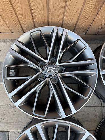 камри диск: Литые Диски R 17 Hyundai, Комплект, отверстий - 5, Б/у — 2