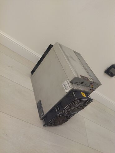 Другие комплектующие: ASIC-майнер Bitmain Antminer S19 Pro Antminer S19 Pro потребляет около — 9