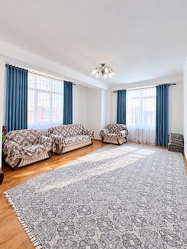 студийный квартира: 2 комнаты, 80 м², 1 этаж — 5