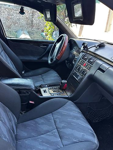 мерс 209: Mercedes-Benz E-Class: 2000 г., 2.6 л, Автомат, Седан — 9