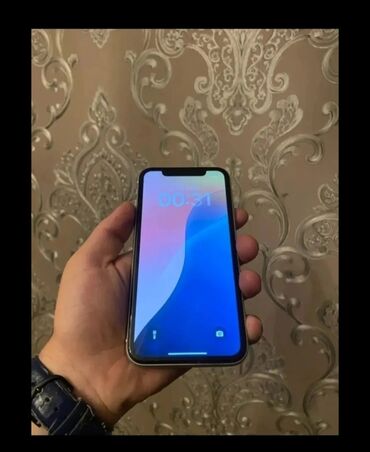 Apple iPhone: IPhone 11, 128 GB, Zəmanət, Face ID, Sənədlərlə