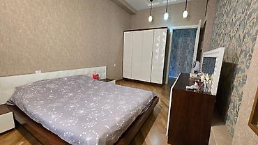 ipat: 3 otaqlı, Yeni tikili, 162 kv. m — 9