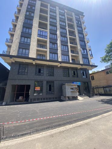 аренда помещений под офис: Сатам Офистик 61 кв. м, Ремонтсуз, Көп кабаттуу имарат, 2 кабат