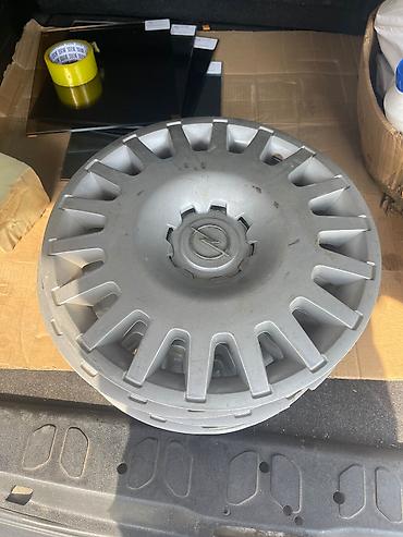 kombi motor: Yaxsi veziyyetde 2 cut kalpakt — 2