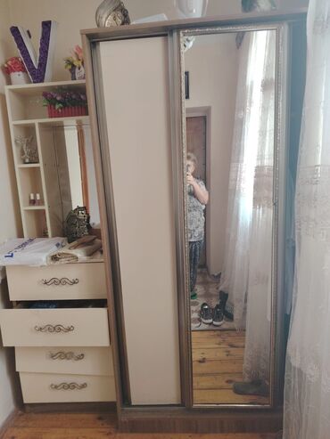 dehliz ucun xalcalar: Kupe, Dəhliz dolabı