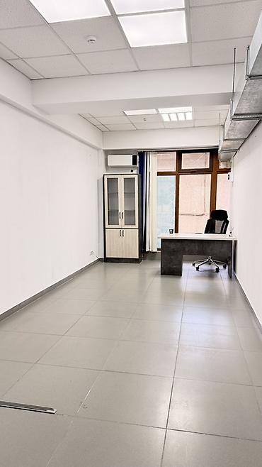 аренда офисов: Сдаю Офисный кабинет: 30 м², В бизнес центре, С ремонтом, Первая линия — 5