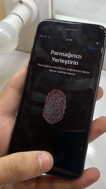 ayfon x max: IPhone 7, Qara, Barmaq izi — 3
