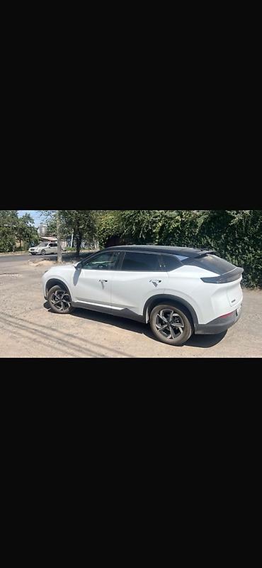 byd e1: Zeekr : | 2025 г. Кроссовер — 1