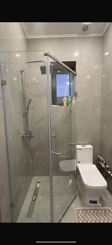 с баней: Современный одноэтажный дом с террасой и панорамным остеклением — 3