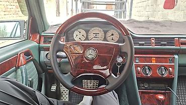 Продажа авто: Mercedes-Benz W124: 1992 г., 2 л, Автомат, Бензин, Седан — 4