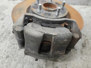 Другие детали ходовой части: Передняя подвеска в сборе для легкового автомобиля. Состав узла: - — 5