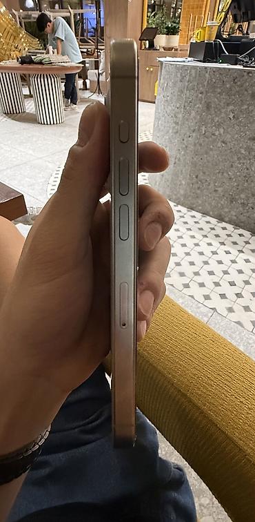 ipone 4: IPhone 15 Pro, Б/у, 256 ГБ, Natural Titanium, Зарядное устройство, 94 % — 6