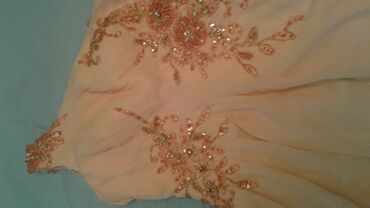 дубленка р р 46: Платье нежно- розово- персикового с нарядной вышивкой, цвета 46