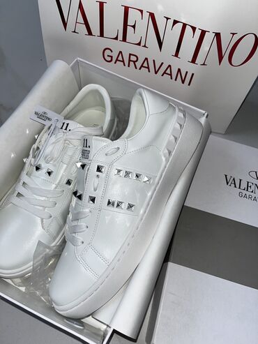 valentino: Кроссовки, 41.5, 42, Valentino, Новый, цвет - Белый, Платная доставка