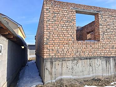 Продажа коттеджей и домов: Продается недостроенный дом(кирпич) г. Каракол, Саякбай конушу, Шаабай — 6