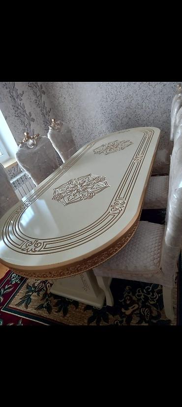 Qonaq otağı üçün, Yeni, Açılmayan, Oval masa