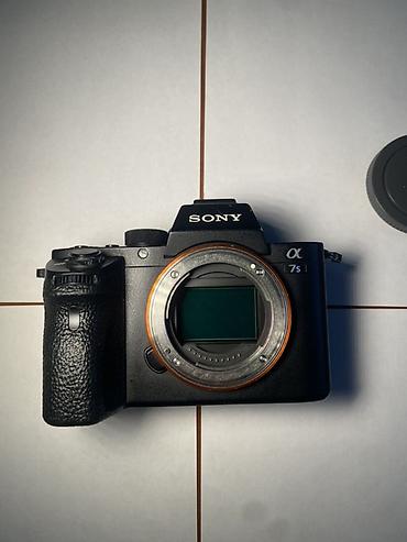 Фотоаппараты: Беззеркальная полнокадровая камера Sony α7S II (ILCE-7S II) — только — 6