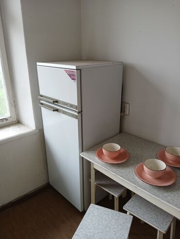 стеклянный холодильник: Холодильник Минск, Б/у, Двухкамерный, 60 * 155 * 60