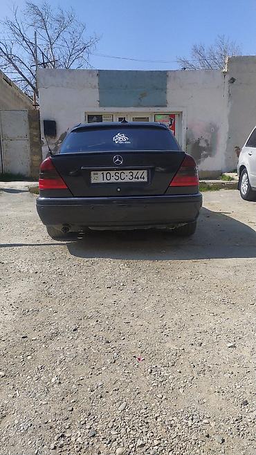 pirus maşın: Mercedes-Benz C-Class: 1.8 l | 1995 il Sedan — 4