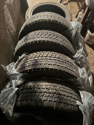 Шины: Шины 235 / 55 / R 18, Зима, Б/у, Комплект, Dunlop