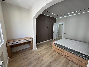 3 room: 3 комнаты, 85 м², 106 серия улучшенная, 8 этаж, Евроремонт — 8