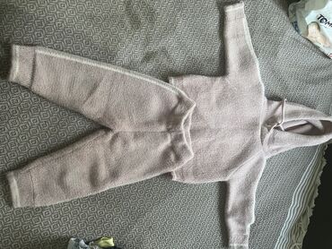 Другие детские вещи: Детские вещи с 0 до 2-3 лет,на девочку! Комбинезоны на зиму розовый — 17