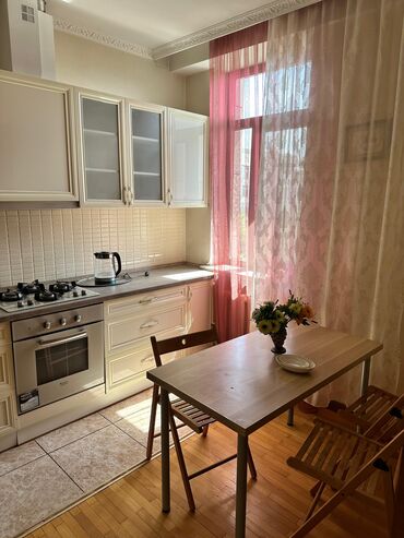 Долгосрочная аренда квартир: 3 комнаты, Агентство недвижимости — 7