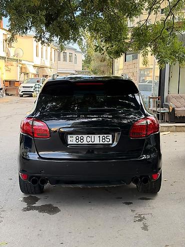 luk: Porsche Cayenne S – qara rəngli lüks SUV - Model: Porsche Cayenne S — 2