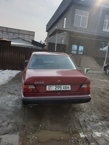 Mercedes-Benz: Mercedes-Benz E-Class: 1993 г., 2 л, Бензин, Седан — 11