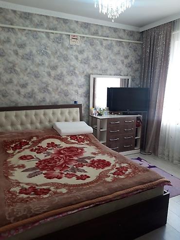 Продажа коттеджей и домов: 🏡✨ ПРОДАЁТСЯ УЮТНЫЙ ДОМ! ✨🏡 📍 Район: АК ОРДО 2 🛏️ Комнаты: 4 📐 — 5