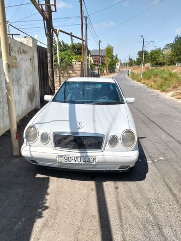Mercedes-Benz E-Class: 2.2 л | 1998 г. Седан