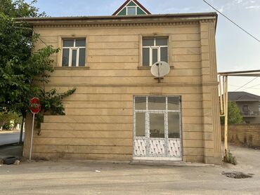 arendaya çay evi: Obyektin sanuzeli var. Qoruyucu barmaqcıqları və avto dayanacağı