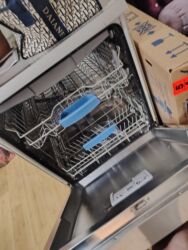 Кухонные комбайны и измельчители: Qab Yuyan Maşın Satılır. Bir Tək Problemi Teni İşləmir ( Yəni Su