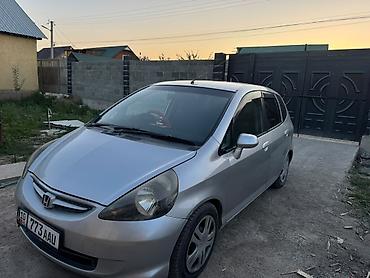 2107 2010: Honda Fit: 2001 г., 1.3 л, Автомат, Бензин, Хэтчбэк — 4
