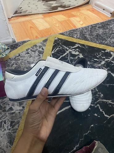 кросы: Кроссовки Adidas оригинал - Модель: Adidas с закрытой шнуровкой под — 4