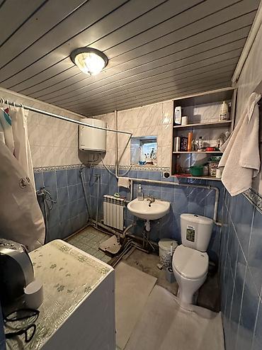 Продажа коттеджей и домов: 🔥Продается Дом 🔥 🏡Район: мкр Кок жар ✅Участок:2.3соток 📍Площадь — 7