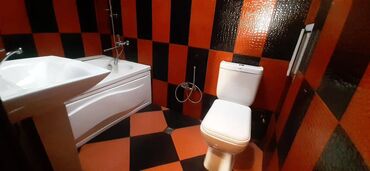 Uzunmüddətli kirayə mənzillər: Bakıxanov(Razin)AKKORD-un binasında 2 otaqlı kirayə verilir. Otaq — 16