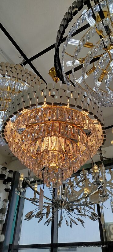 lent işıqlar: Çılçıraq, 10 və daha çox lampa, Metal