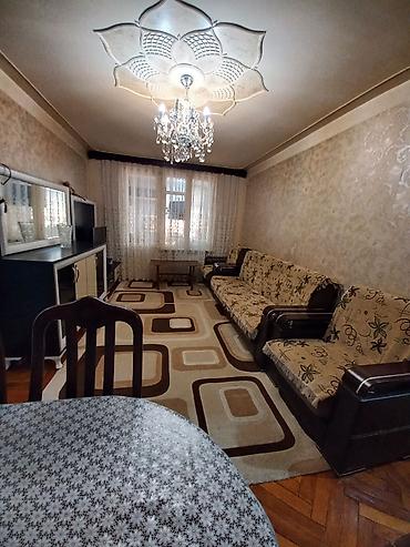 mastagada evler: Sumqayit seher,sulh kucesi.seherin merkezinde yerlewir.Bulvara,bazara — 7