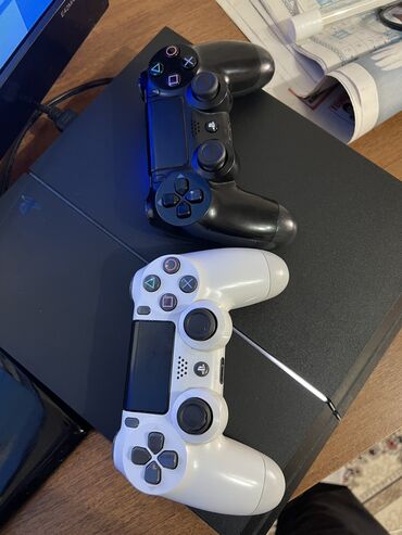 соня: Продаю приставку PS4 Fat, Приставка прошитая, Запуск через флешку