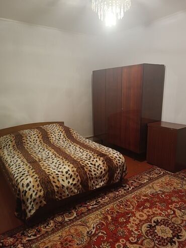 Долгосрочная аренда домов: 70 м², 5 комнат, Подвал, погреб, Забор, огорожен
