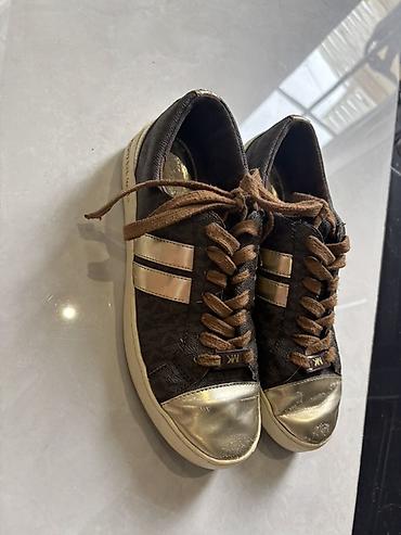 Qadın ayaqqabıları: Michael Kors qadın krossovkaları razmer 39 - Model: MK logolu casual — 1