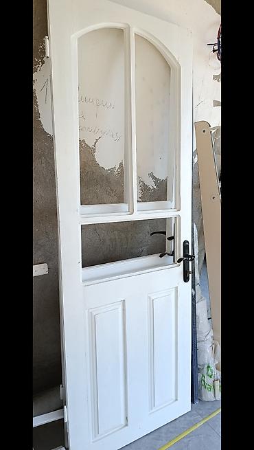 ev tipi çadır: Şüşəli taxta qapılar temiz fistiq agaci — 3