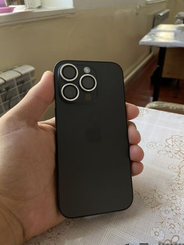 IPhone 14 Pro, Б/у, 128 ГБ, Графит, Зарядное устройство, Защитное стекло, Чехол, 88 %