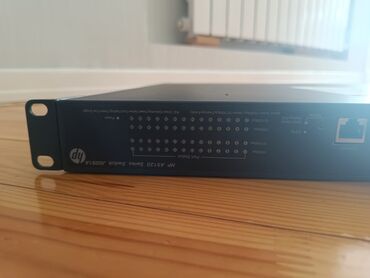 Modemlər və şəbəkə avadanlıqları: HP A5120 Series Switch (JG091A) - 24x 10/100/1000Base-T RJ-45 şəbəkə — 2