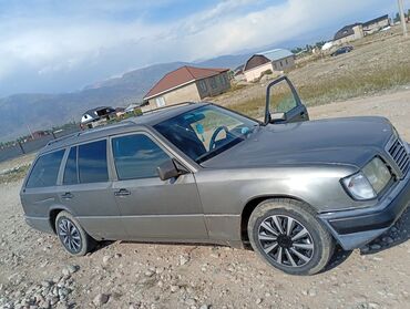 реле на мерс: Универсал Mercedes-Benz E-класса серого цвета, оснащенный багажником